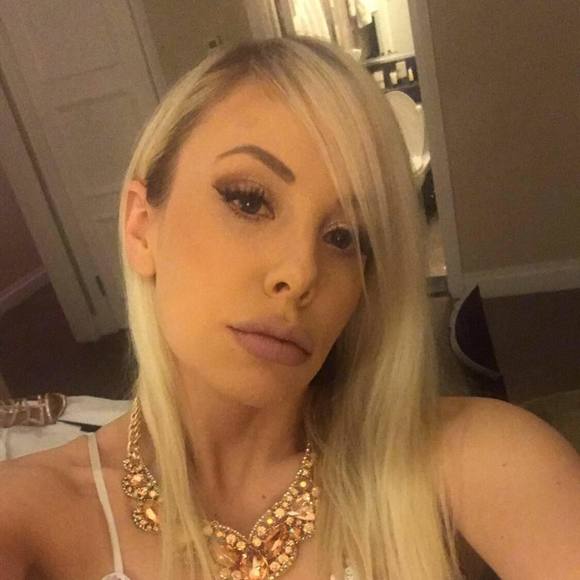 Meet your Posher, Jillian - Picture 1 of 1